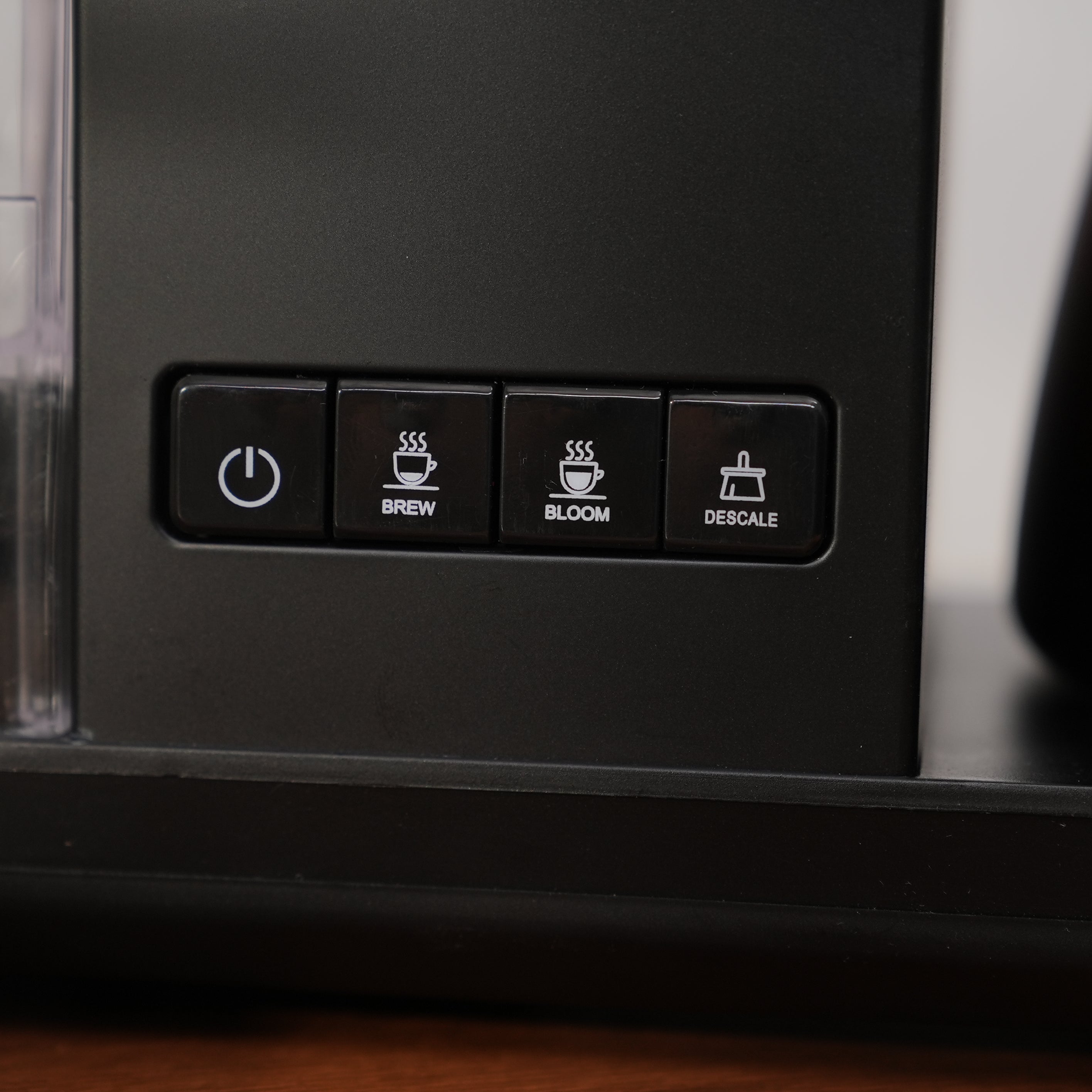 Enthusiast 8-Cup Drip Coffee Brewer with 1.3L Thermal or Glass Carafe