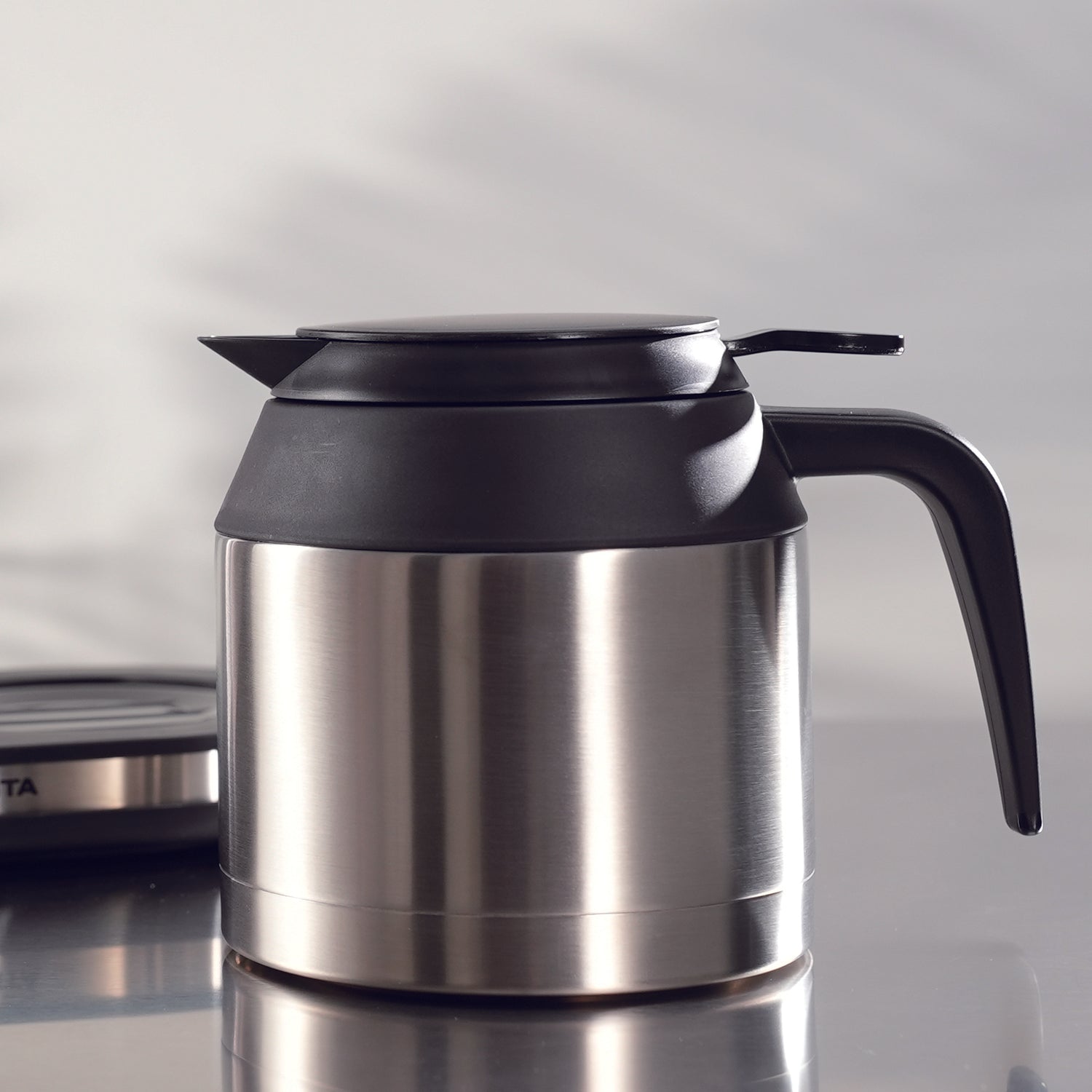 5 Cup Replacement Thermal Carafe with Lid, Fits BV1500TS