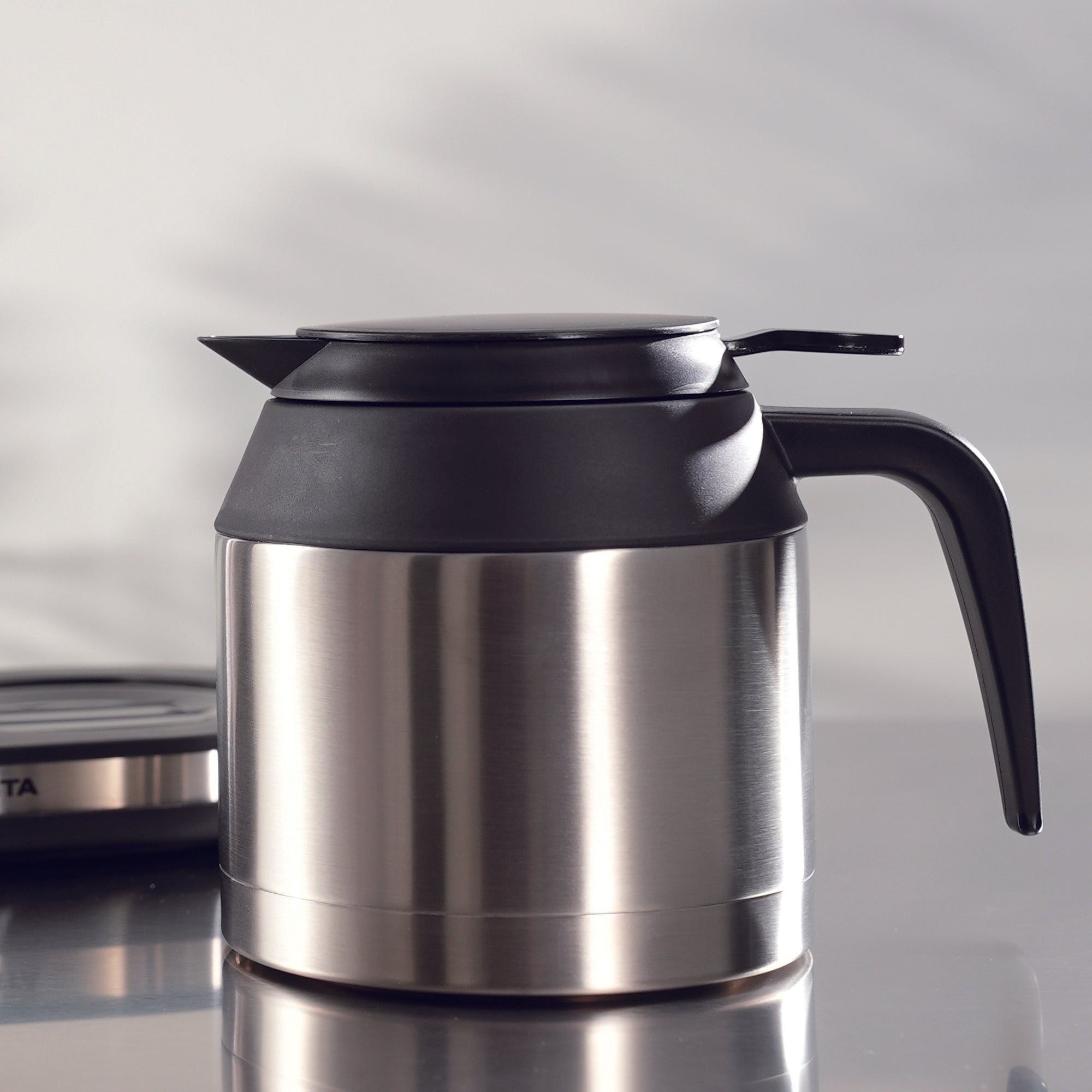 5 Cup Replacement Thermal Carafe with Lid, Fits BV1500TS